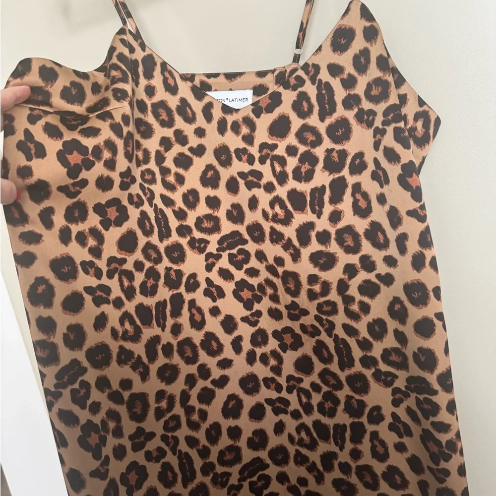 Gibson Latimer Leopard Print Satin Dress - Picture 4 of 9